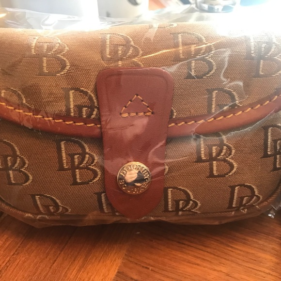 Wristlet-flap wristlet - Picture 3 of 4